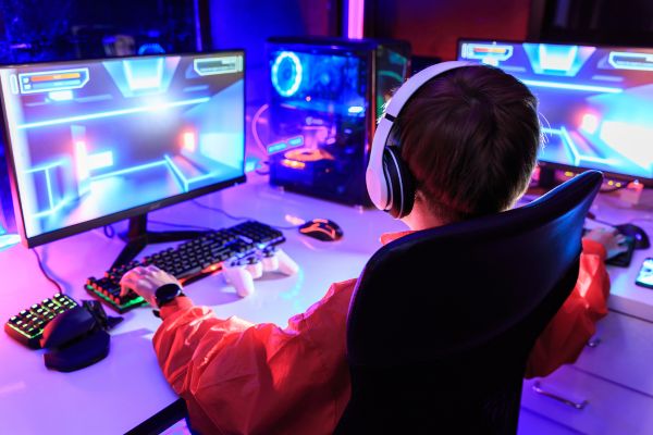 What is esports gaming